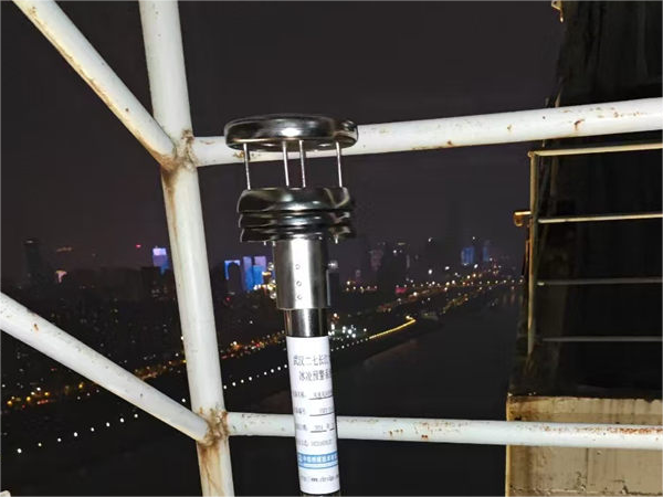 金属款微型气象仪案例实拍